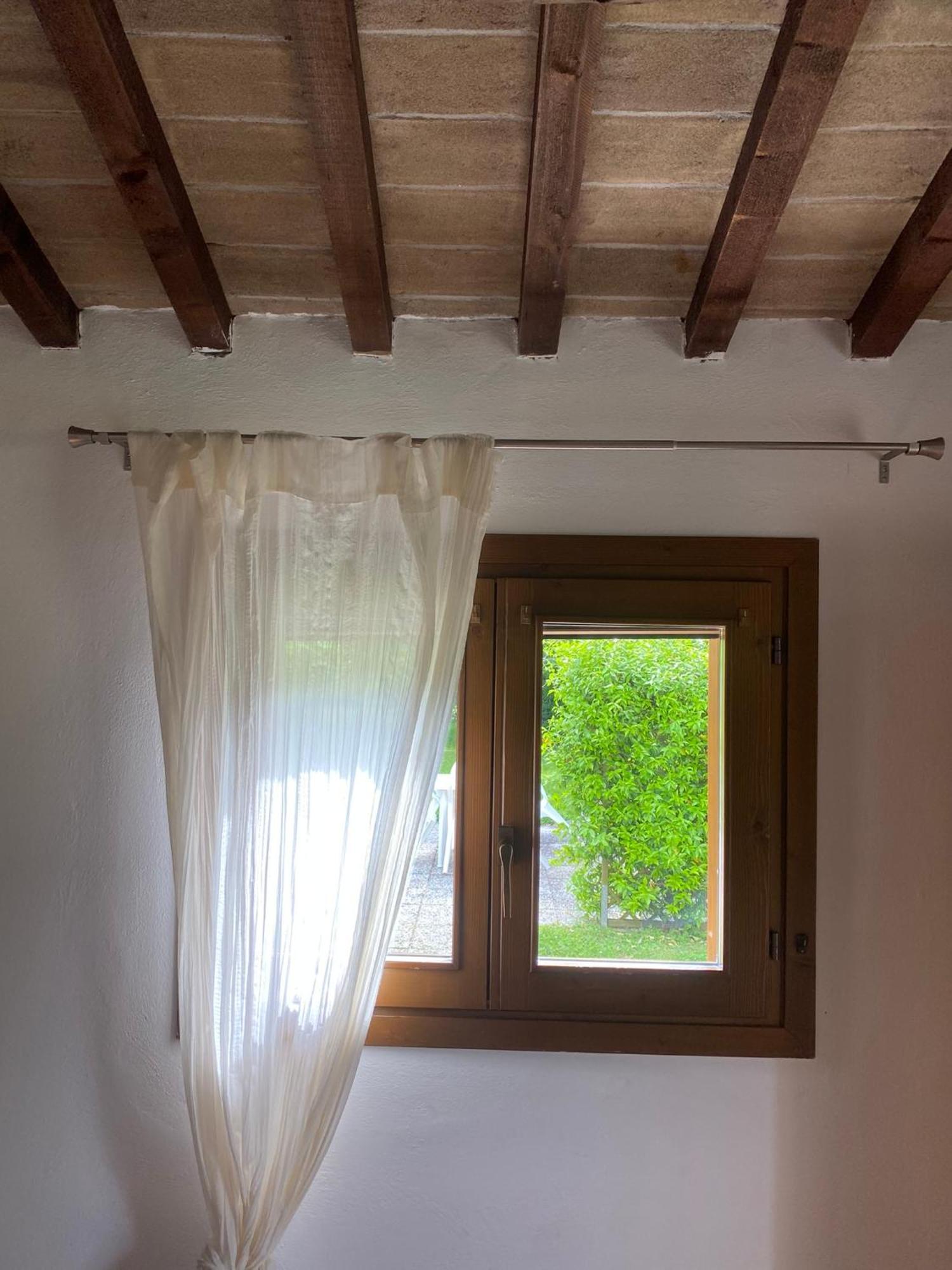 Holiday Home Giaron Rosolina Luaran gambar