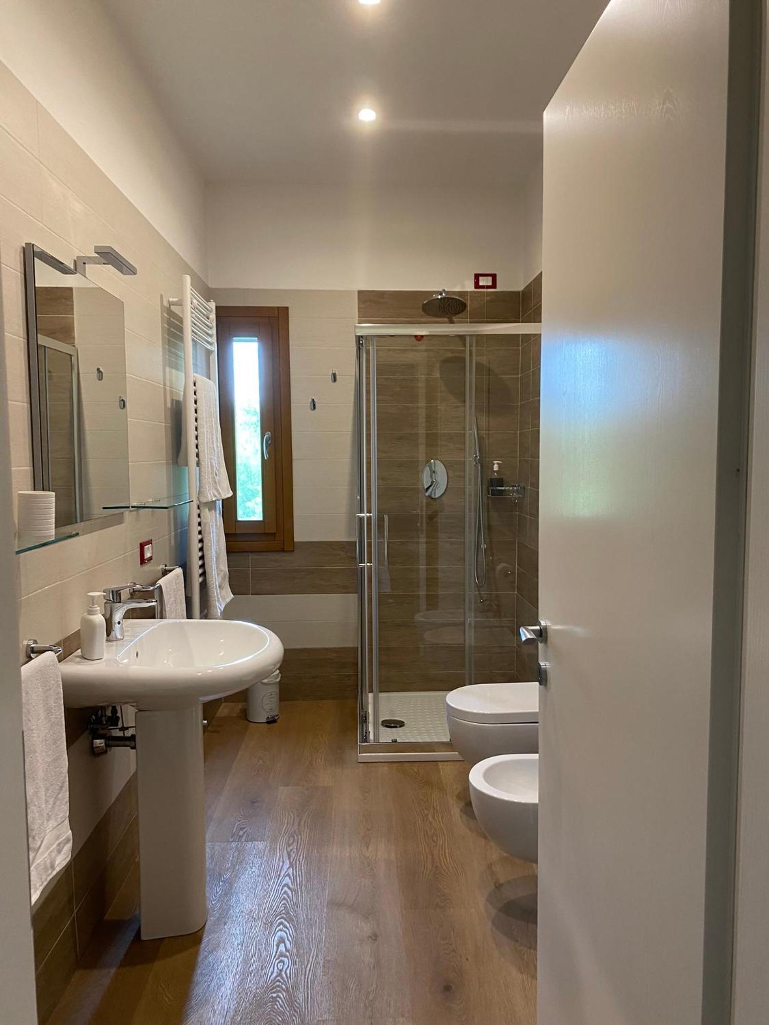 Holiday Home Giaron Rosolina Luaran gambar