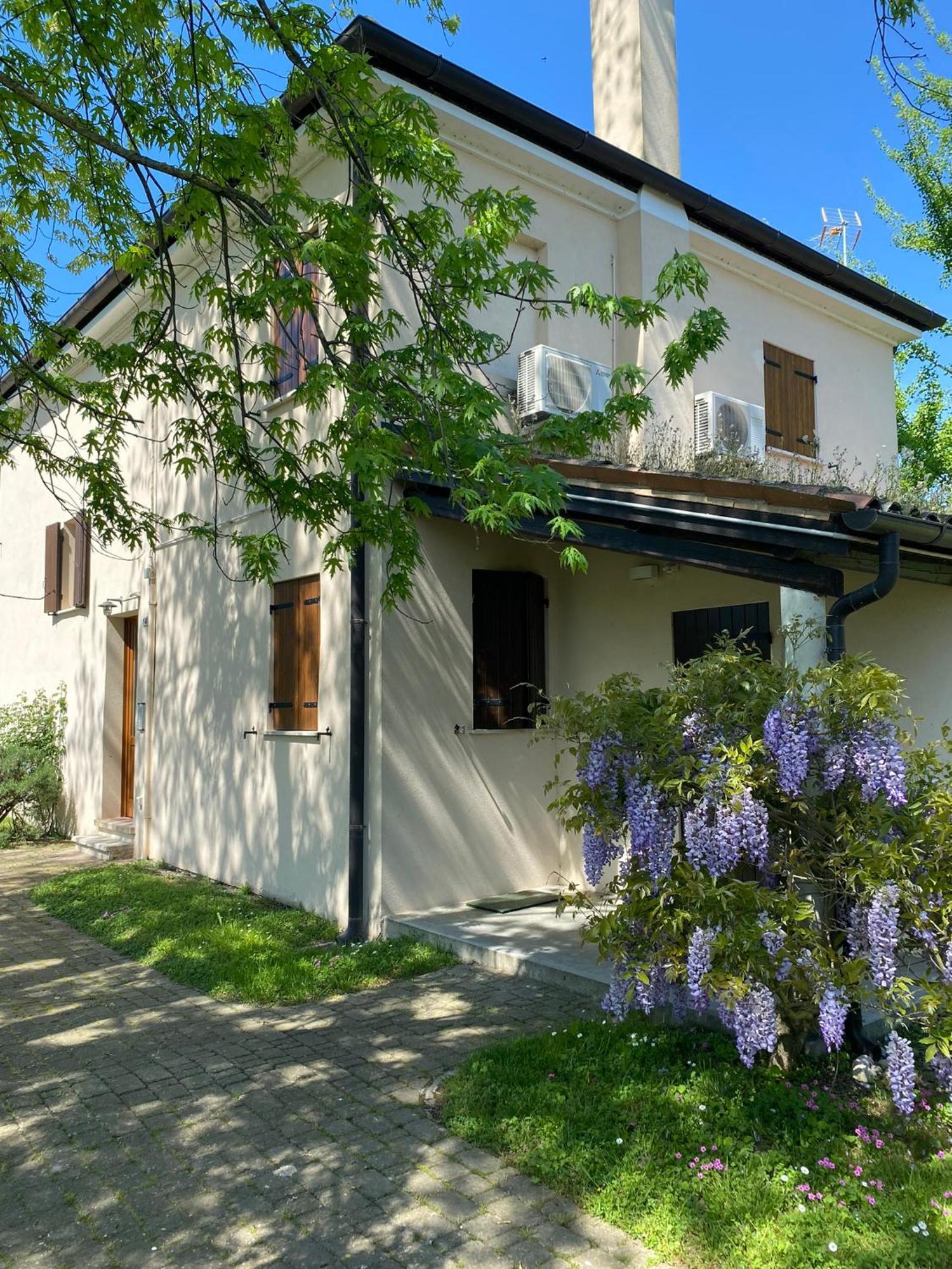 Holiday Home Giaron Rosolina Luaran gambar